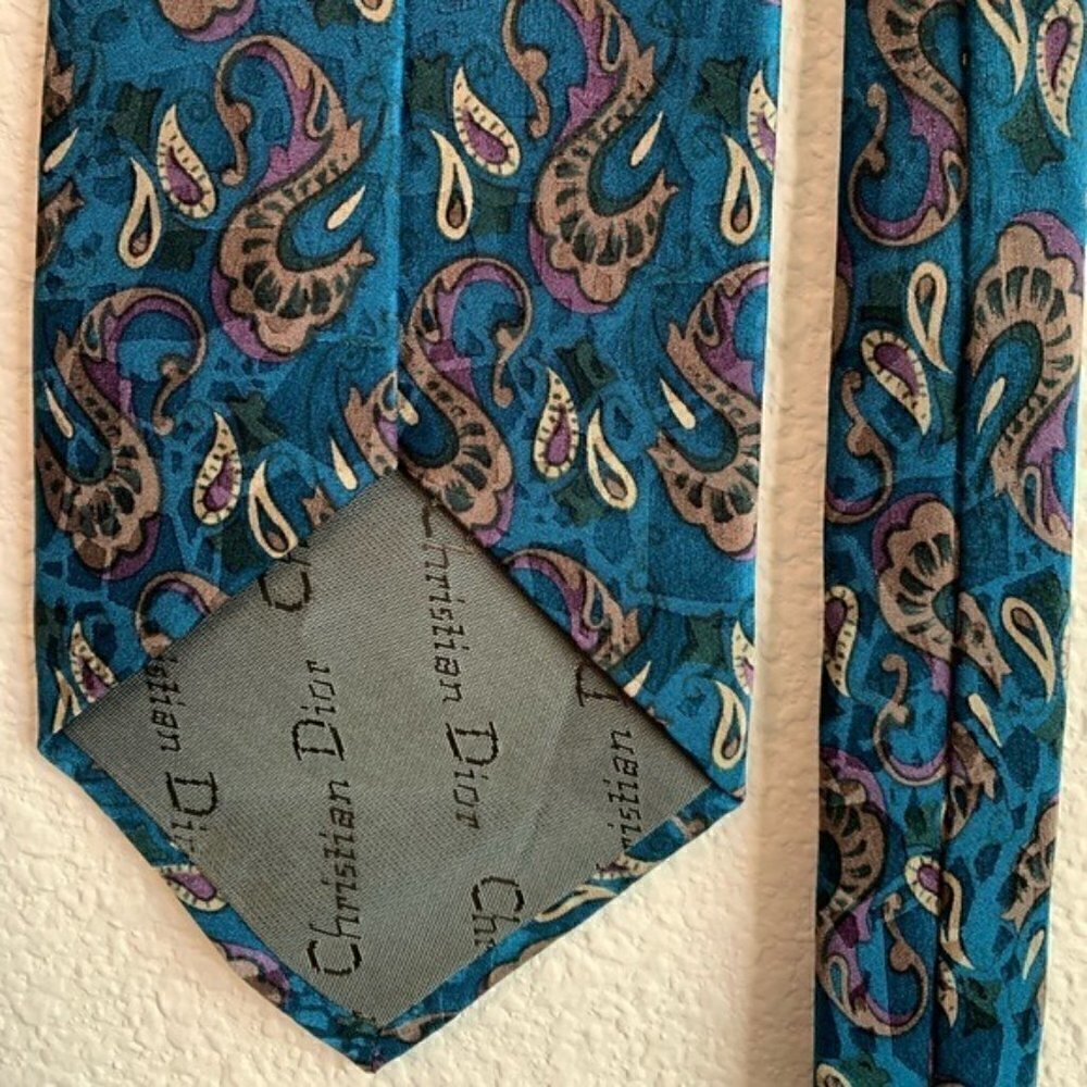 Christian Dior Paisley Silk Neckwear Tie Vintage - Picture 4 of 8